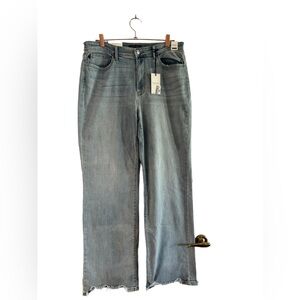 NEW With Tags Judy Blue Straight Fit Jeans.